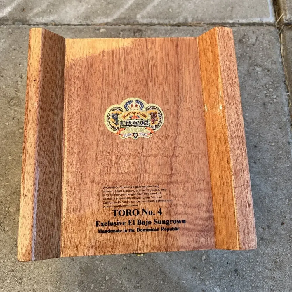 Vintage Diamond Crown Maximus Toro No. 4 Cigar Box Storage Treasure Box Decor